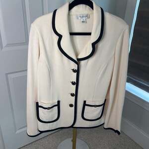 St. John Knit Jacket Cream w/ Black trim SZ 12